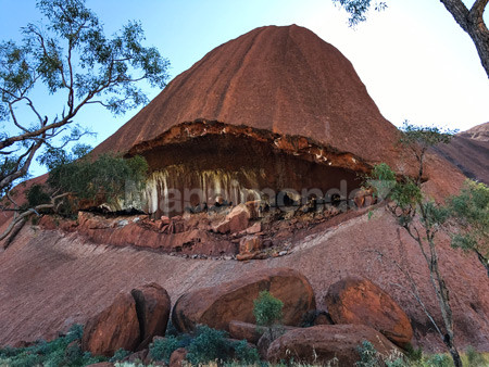 Uluru- Ayers rock: discovering Australia’s national icon – the largest monolith in the world