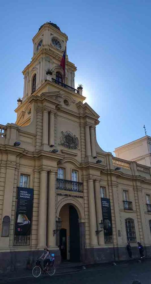 Santiago del Cile: Viaggio nella moderna capitale cilena